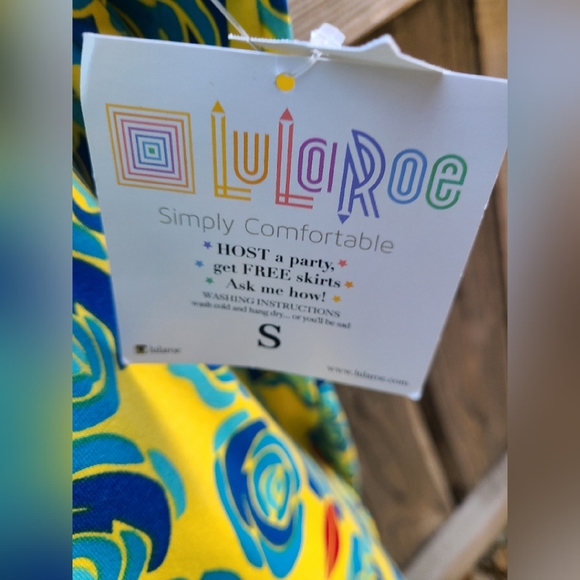 LULAROE IRMA ABSTRACT PRINT TUNIC NWT - Picture 3 of 4